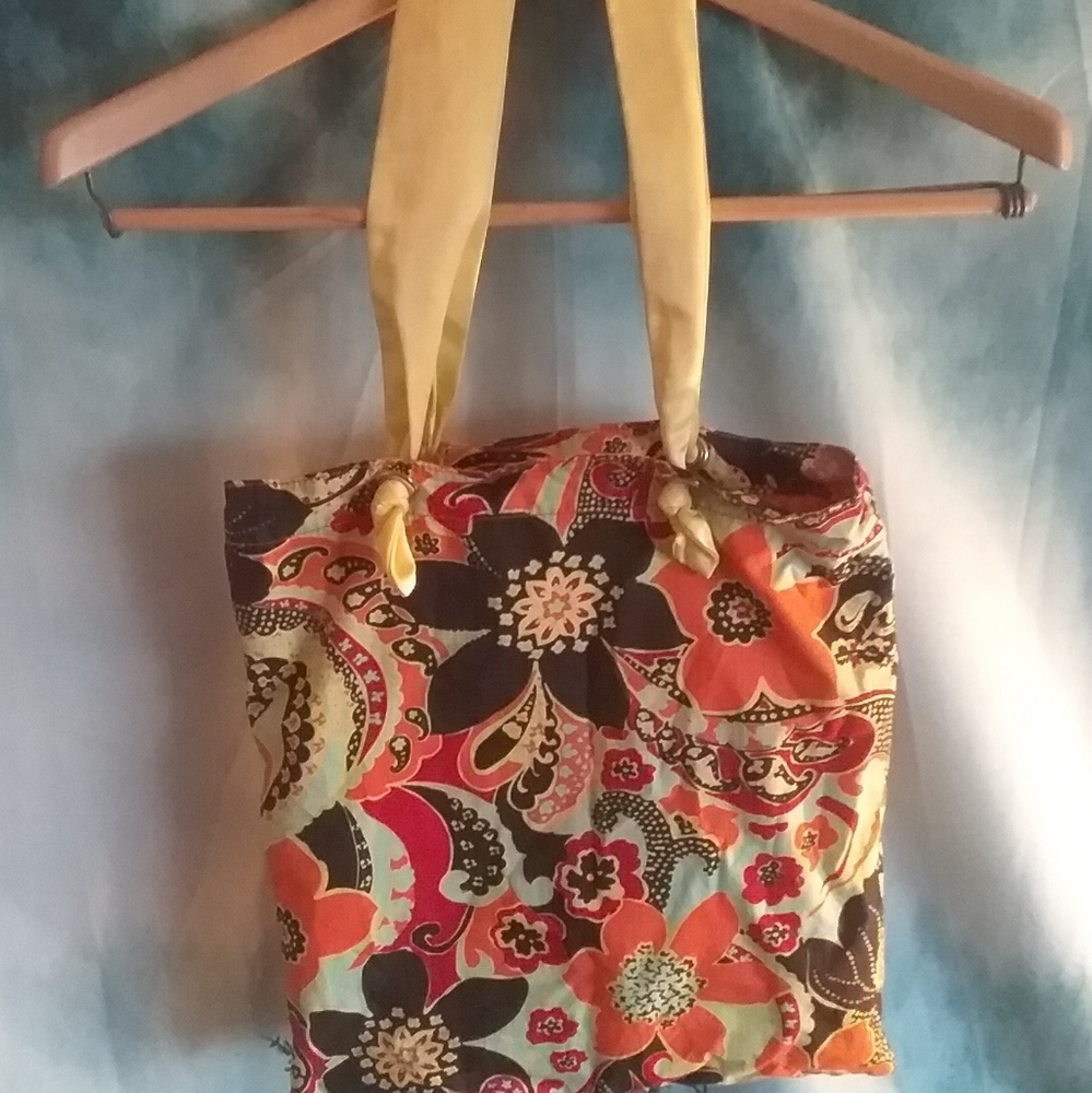 Old Navy Floral Print Bag.